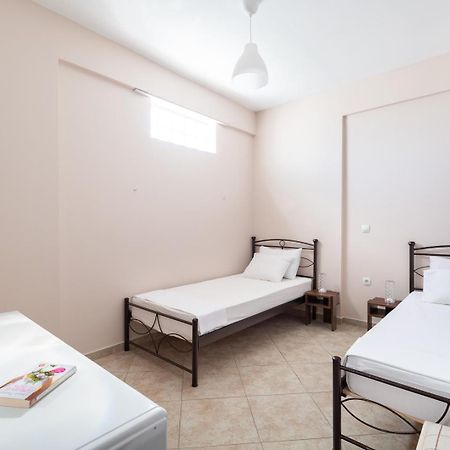 House In Eleusis Apartment Exterior photo